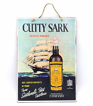 Ξύλινο πινακακι vintage Cutty Sark