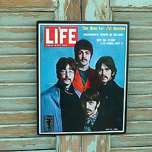 Πινακίδα "The Beatles Life Magazine" ξύλινη χειροποίητη
