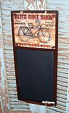 Ξύλινος μαυροπίνακας με ποδήλατο Ben's Bike Shop