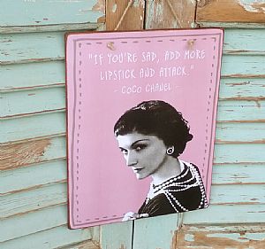 Vintage πινακίδα Coco Chanel ξύλινη χειροποίητη 