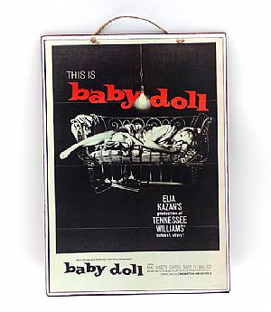 Πινακίδα vintage κινηματογραφική Baby Doll ξυλινη χειροποίητη
